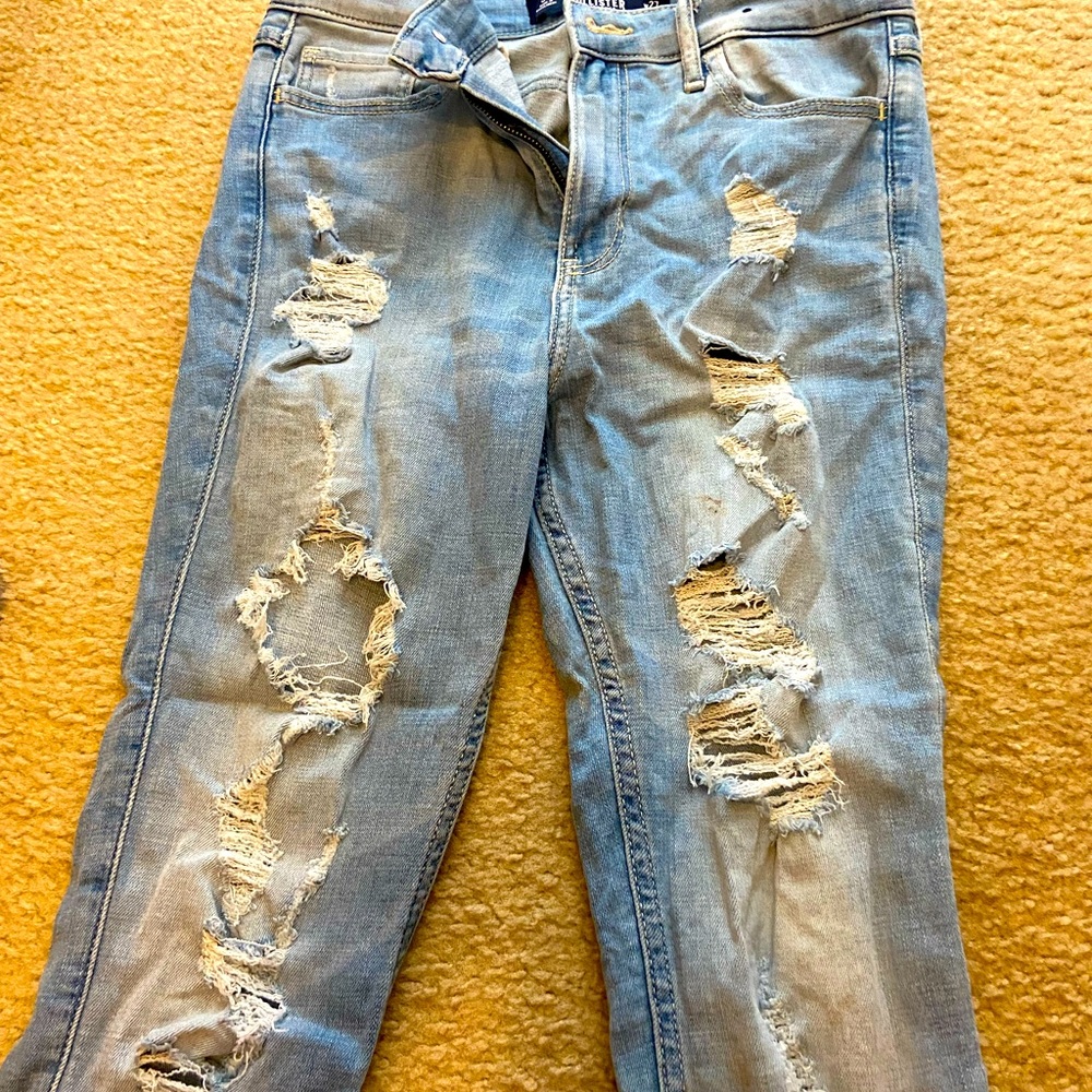 Junior/Women’s jeans. Hollister